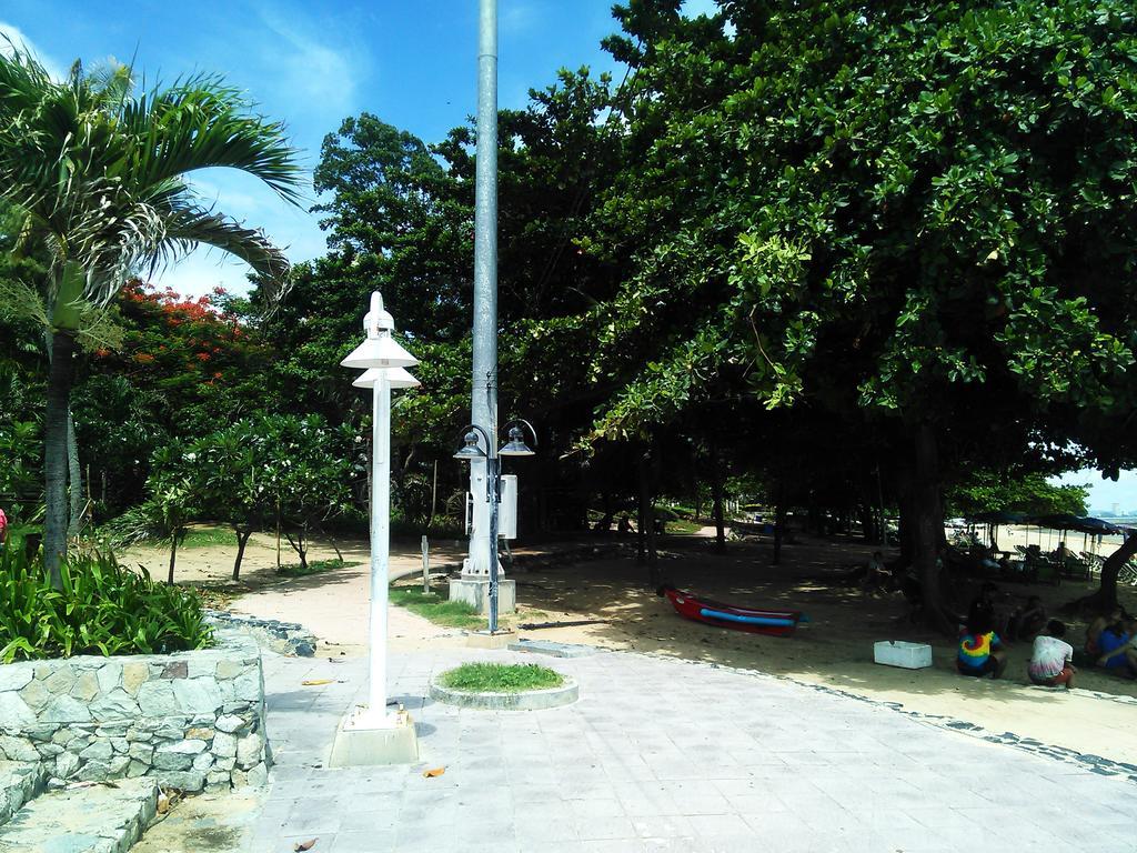 Samal Guesthouse Pattaya Extérieur photo